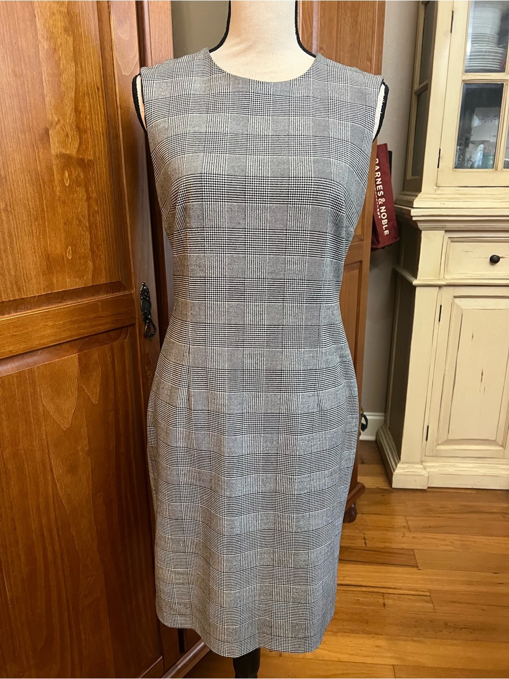 Ellen Tracy Gray Glen Plaid Midi Sheath Dress